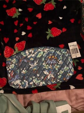 Vera Bradley makeup bag